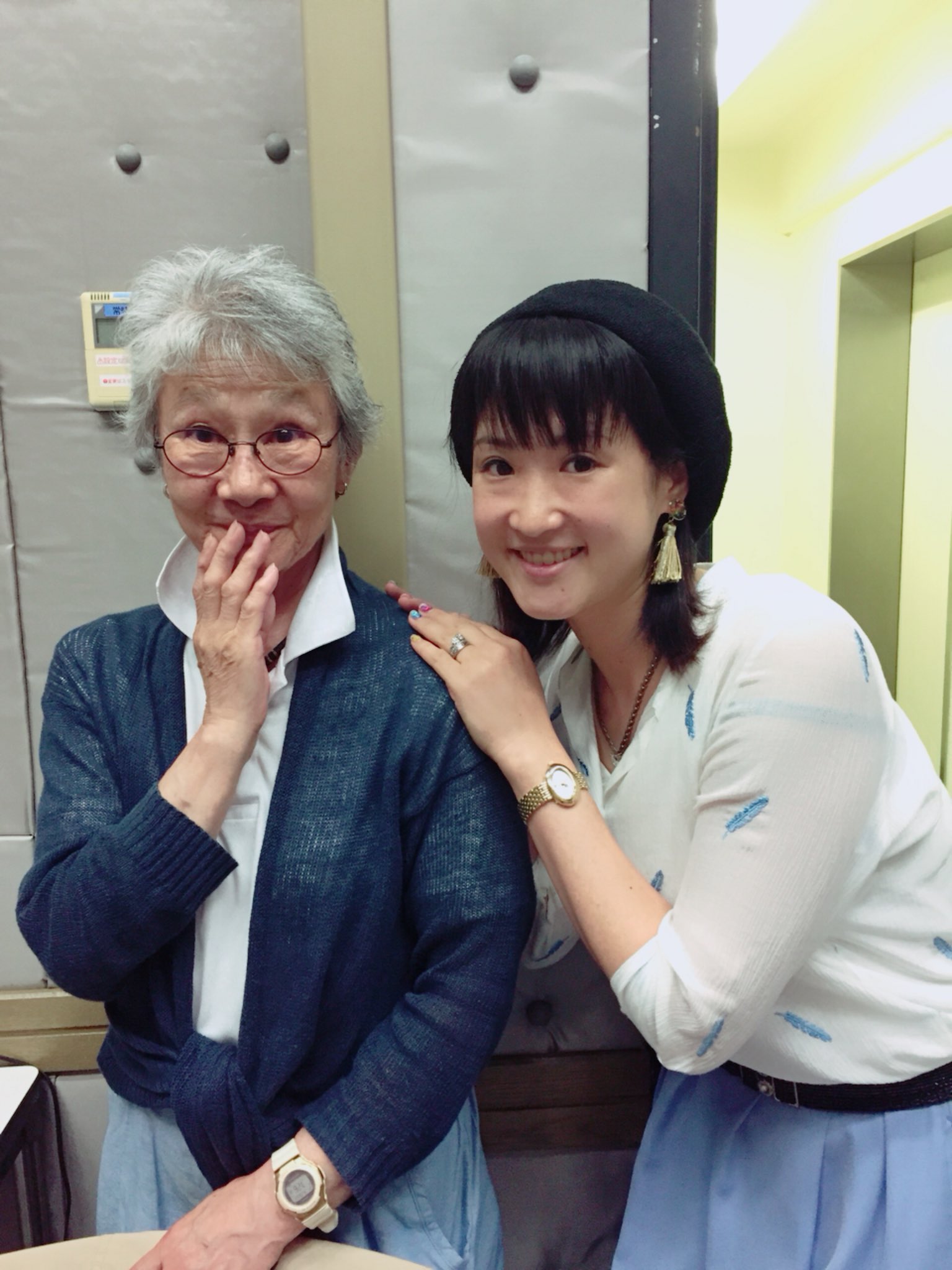 シフォン 谷育子さんと ガッツリ映画の吹き替えのお仕事でした めちゃくちゃいい映画でした 現場に先輩がいることのありがたさ オンエアになったら 絶対にお知らせしますね 本当に嬉しい一日でした そして ミーハーして写真も撮ってもらいました シフォン 谷育子さんと ガッツリ映画の吹き替えのお仕事でした めちゃくちゃいい映画でした 現場に先輩がいることのありがたさ オンエアになったら 絶対にお知らせしますね 本当に嬉しい一日でした そして ミーハーして写真も撮ってもらいました
