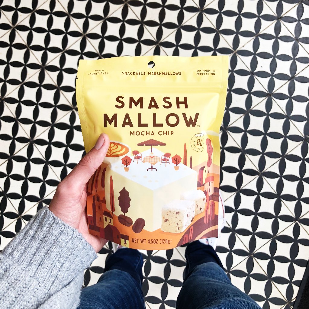 Snackapade's tweet photo. A bite sized burst of motivation.☕️
#snackapade   #smashmallow #marshmallow #coffee #mocha #mochachip #coffeelovers https://t.co/WJ6mMgErM0