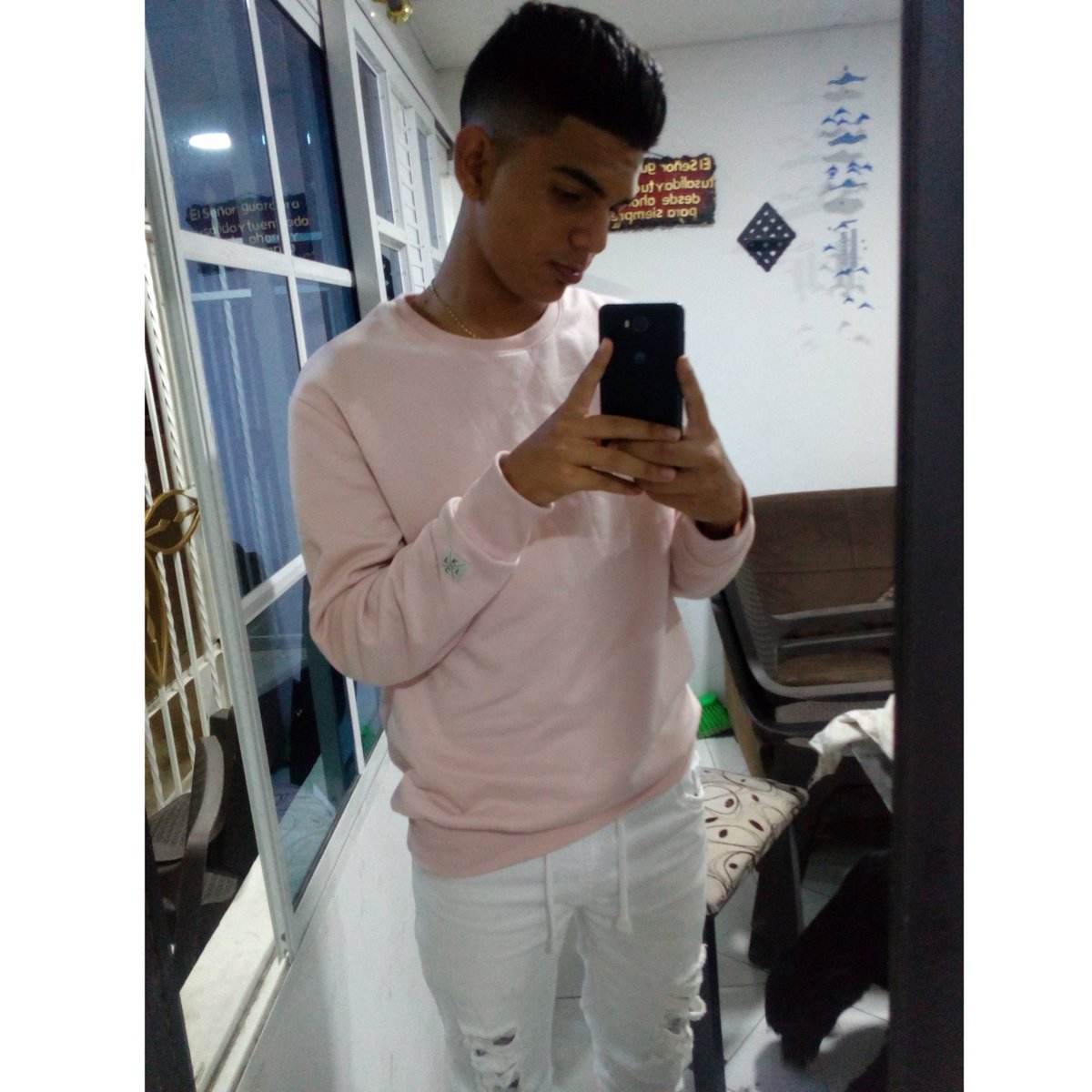 jhonny_0523's tweet photo. Nuevo Avatar 💕 https://t.co/WVMy9yJobl