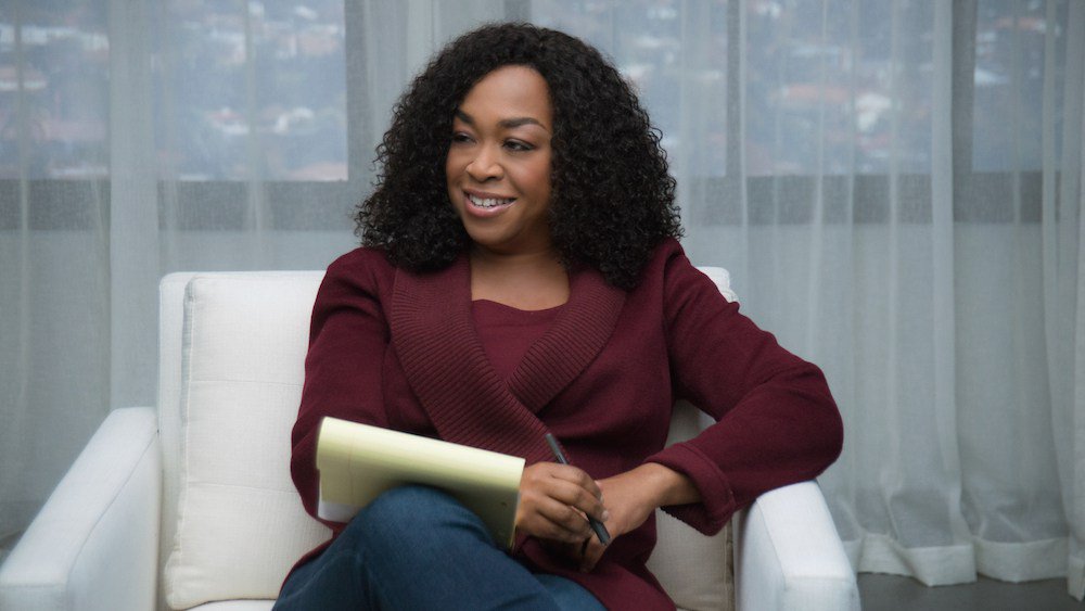 JustFocusSeries's tweet photo. La première série de Shonda Rhimes sur Netflix, inspirée d'une histoire vraie https://t.co/mZf74ZpS24 https://t.co/5tr5iMdhBU