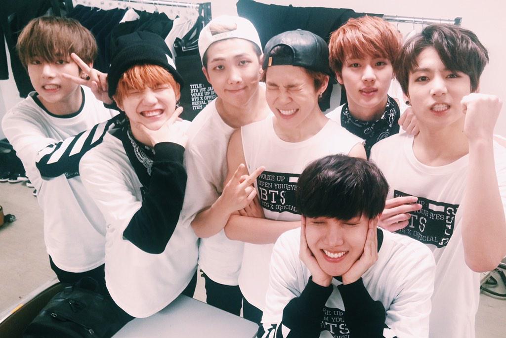 Steph4443's tweet image. Happy 5th Anniversary KINGS!Thank you for every single thing!
I wasn't with you from the very first beginning but I'll stay with you till the end FOR SURE!

@BTS_twt #Happy5thAnniversaryBTS