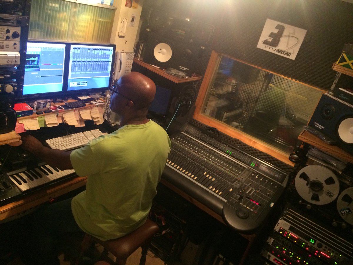 3 CHRONICLES STUDIO tweet media