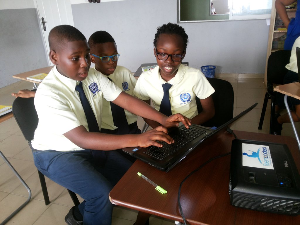 TeenCodersNG's tweet photo. The face you make when you discover that #Coding is easier than you think it is.
#KidsVilleAcademy.
#TeenCoders.
#SummerCamp.
#3DAnimation.
Get ready for this #AugustSummerCamp2018, featuring 50 schools across #PortHarcourt. #CodeStudio10 #BecauseWeCan #WeDeliver https://t.co/fzMLXoAf8p