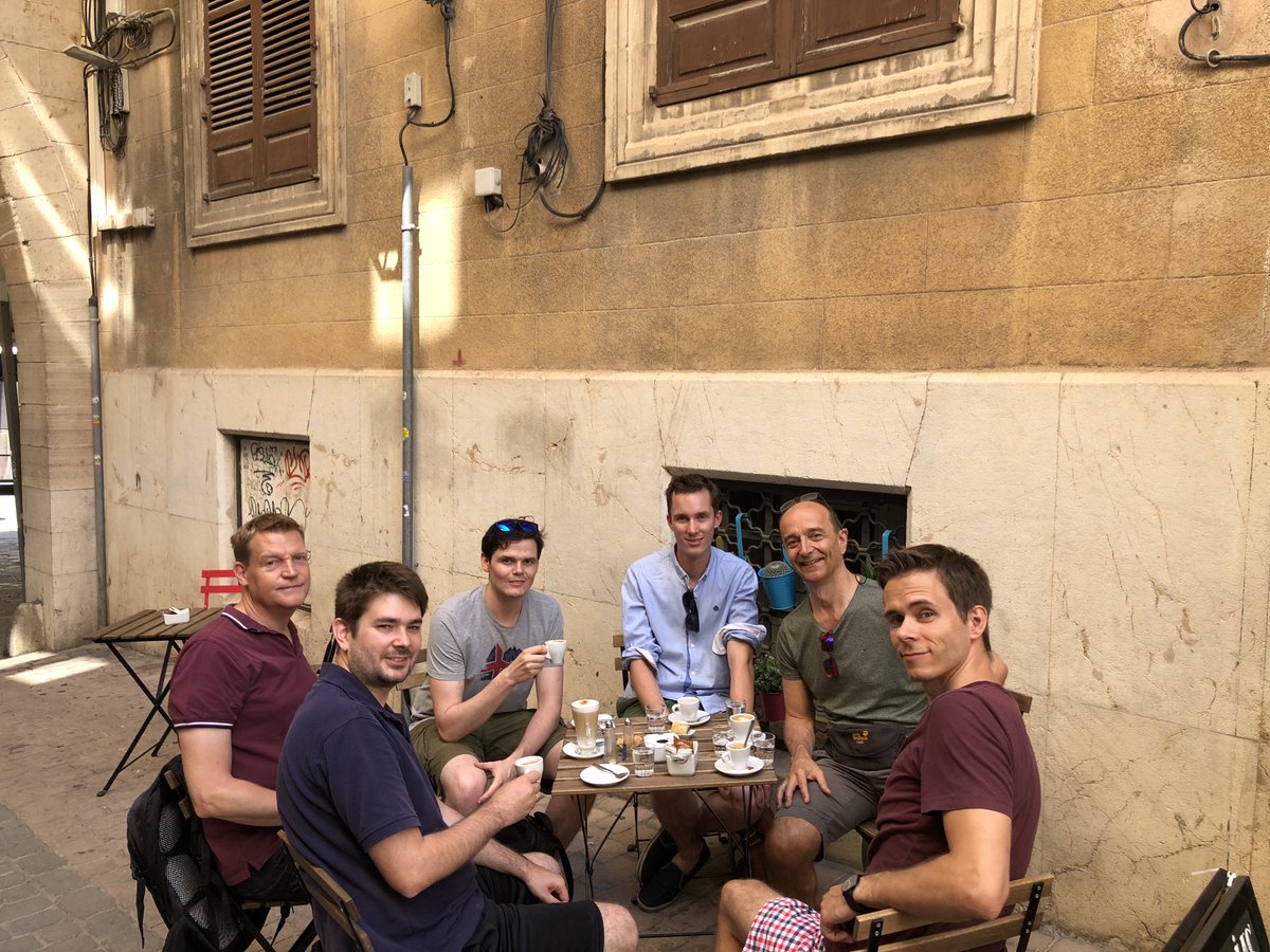 <a href="/INNOQ/">INNOQ</a> pre-event kickoff meeting.

To increase utilization (so <a href="/ewolff/">Eberhard Wolff</a> can't complain )