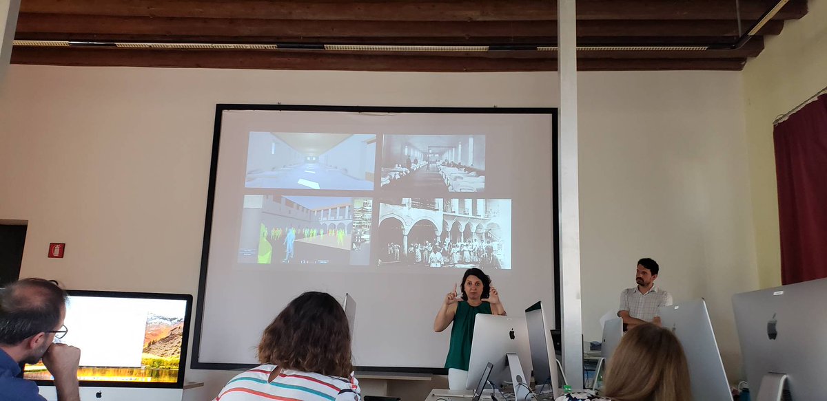 duke_dahvc's tweet photo. @SpatioScholar team do a great job explaining data structures &amp; interface coding + underlying intentions. #DAHVenice2018 https://t.co/TytCGMWFT9