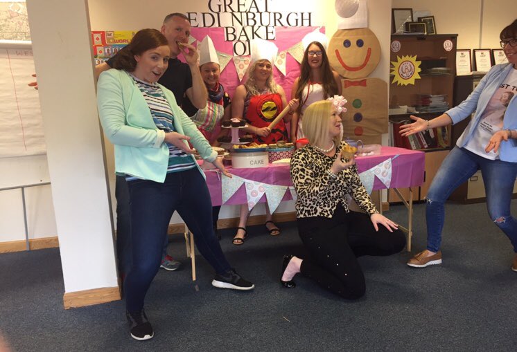 driverhire_edin's tweet photo. ‘Mary and Paul’ tasting the pies and cakes! 😂😂😂 @L_Devenish @DriverHire #dhworldclass https://t.co/oFh4Uq7SdT