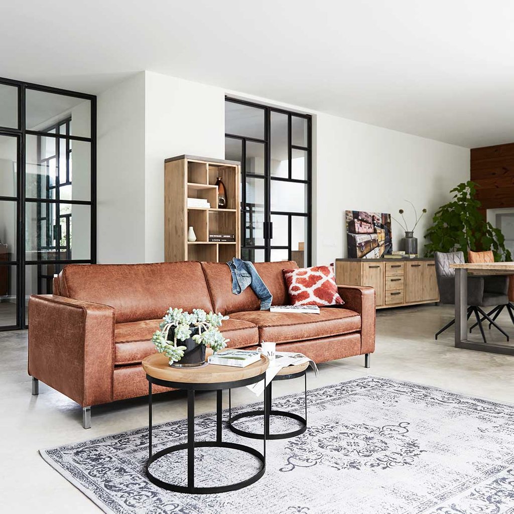 Niet alleen mooi vormgegeven, maar ook een uitstekend zitcomfort. We stellen je graag model Vilares voor. Een bank met diverse mogelijkheden, leverbaar in vele kleuren uit het Profijt Meubel Stofconcept.