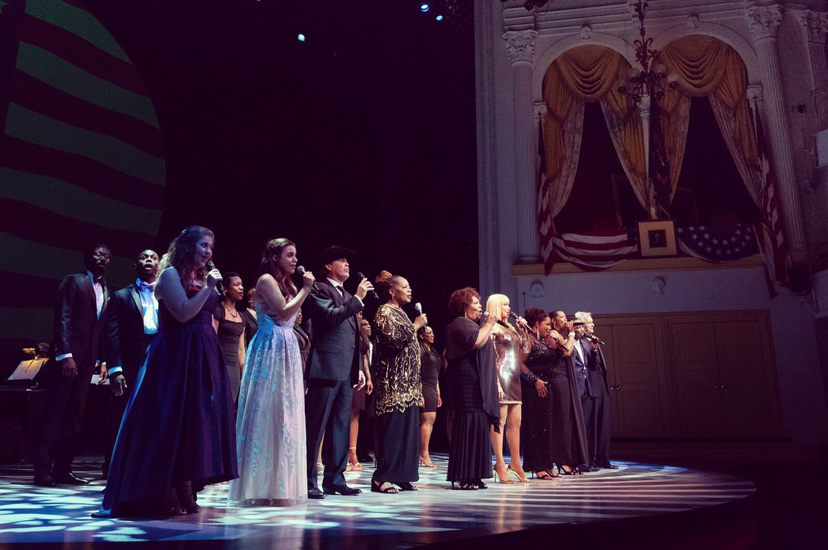 CandleJuliet's tweet photo. Thank you @Fordstheatre &amp; the talented performers for a special evening celebrating the arts &amp; the legacy of former President Lincoln.  Congratulations to @jacknicklaus &amp; Sheila Johnson, the recipients of the Lincoln Medal! https://t.co/xDStd443xh https://t.co/vW8gwgoII1
