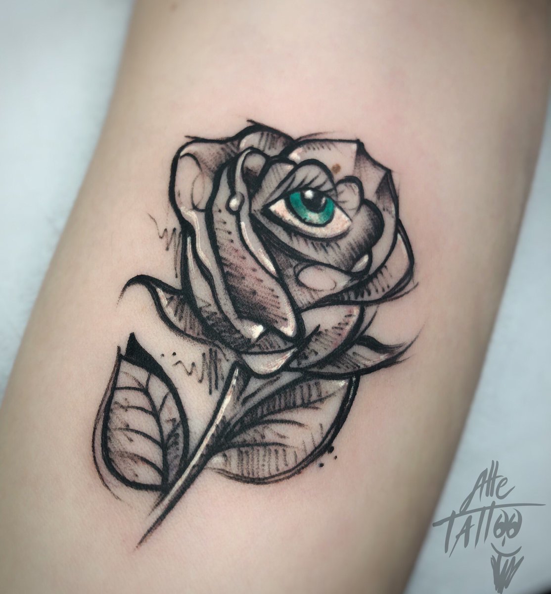 AlleTattoo's tweet photo. #tatuaggio fatto in #alletattooacademy #teacher #alletattoo #alletattoo #tattoo #shop #limidi #soliera #guinness #record #modena #carpi #bouquet #italia #disegno #sketch #tatuaggio #mustcrew #quantum #cristal #tattooitalia #esemitatuassi #ink #inkedgloves #flower #rose #fiore https://t.co/HMiztowdqu