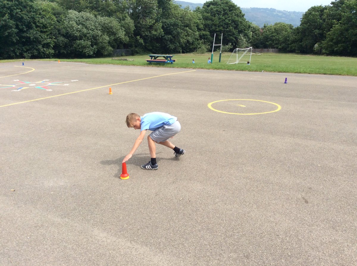 Plasyfelin's tweet photo. Year 5/6 finding out who is the quickest and most agile? Is Ozzie the owl right? Only the Sprint, assault course and star run will show! #plapc10 #plapmaths https://t.co/f28zjRX5rH