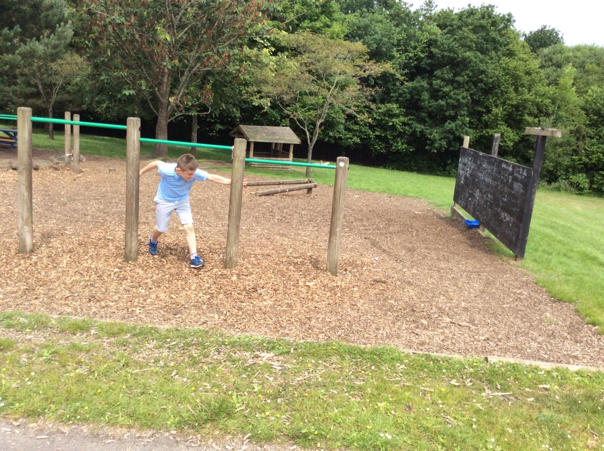 Plasyfelin's tweet photo. Year 5/6 finding out who is the quickest and most agile? Is Ozzie the owl right? Only the Sprint, assault course and star run will show! #plapc10 #plapmaths https://t.co/f28zjRX5rH