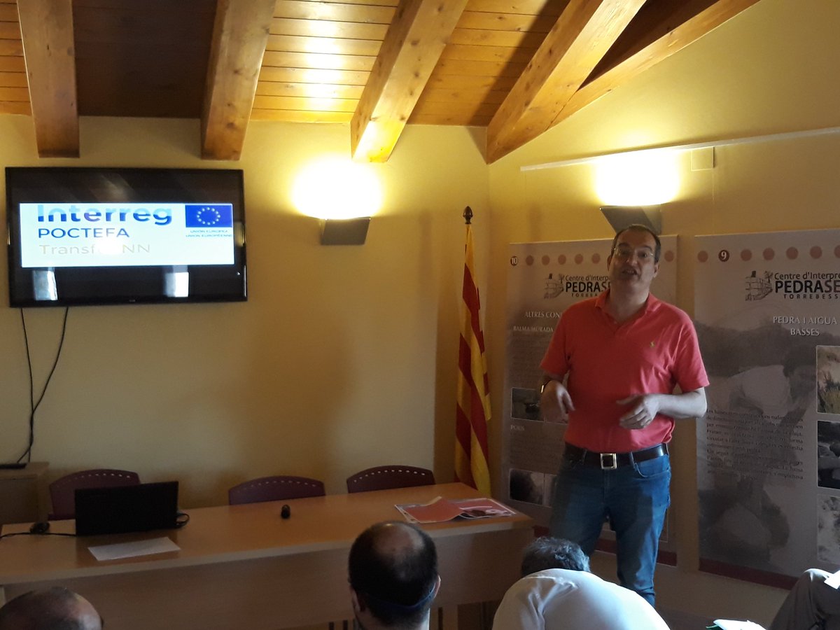 TransferINN_'s tweet photo. Jornada en @AgenTorrebesses. Seguimos con mas exposiciones de las empresas y proyectos por parte de los giis @ICarlesVallbona, @InsCaparrella, @InstitutdeVic . @TransferINN_ @CTPPOCTEFA #Transferinn #POCTEFA https://t.co/VoC14lD5NG