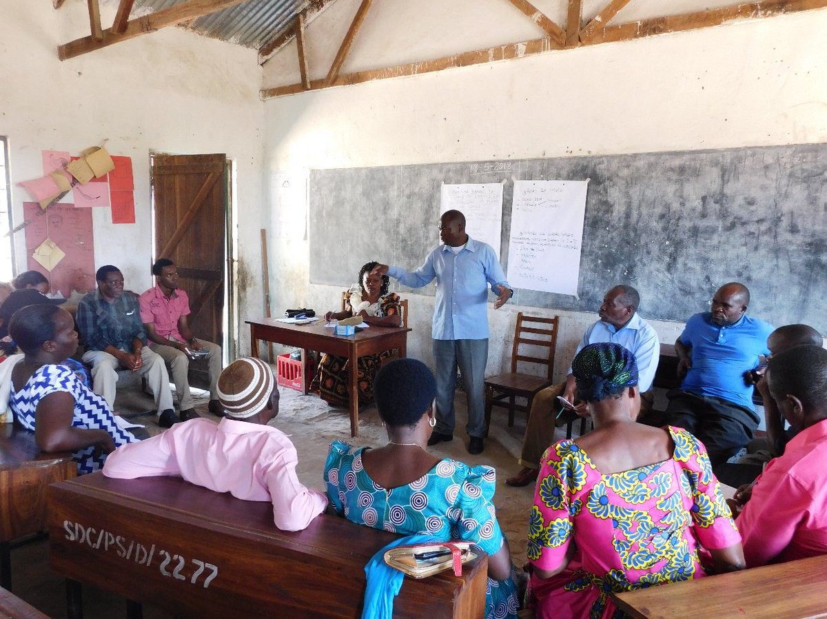 ten_met's tweet photo. Community engagement dialogue  with the school committee and parents of different schools in SIKONGE DISTRICT which ranked last in the region with less performance on Numeracy and literacy performance according to UWEZO Report of 2017.
  #LANESTz https://t.co/jDjKlLQDE9