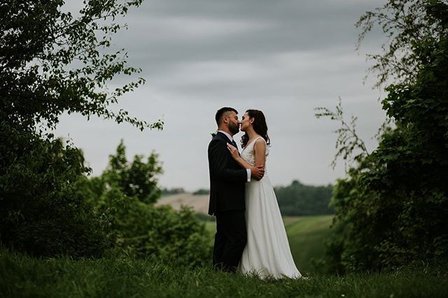 AnnaRenarda's tweet photo. 🌿🍃🌱
Charming evening with Ania&amp;Jarek
.
.
#evening_time #eveningsession #bridalphotography #countryside #sesjaplenerowa #plenerslubny #fotografiaslubna #fotografslubny #fotografslubnykrakow #krakow #newlyweds #mlodapara #husbandandwifeteam #mazizona #… https://t.co/jAHt6z5WSA https://t.co/o5hivvAZTZ