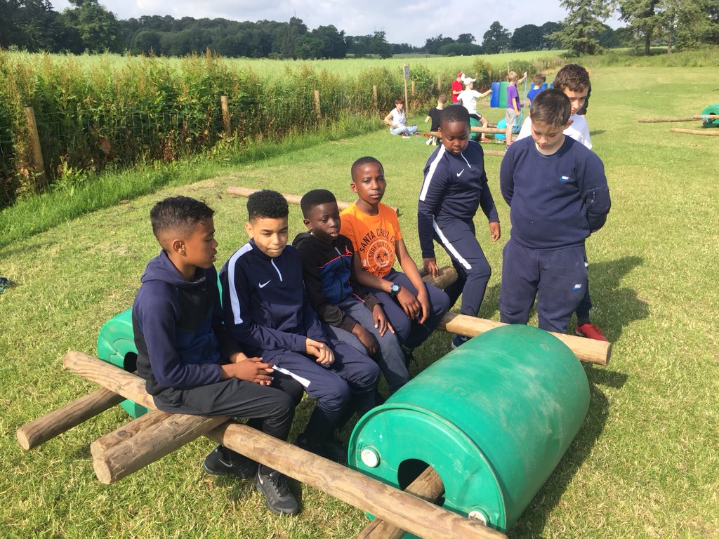 KendSachar's tweet photo. Great sportsmanship and teamwork from the girls in group 1 at buggy building #KenderSJ2018 https://t.co/KDd1XiJAA5