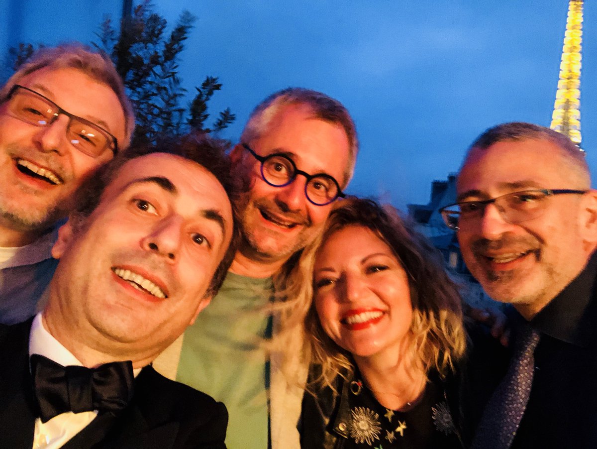 barabasi's tweet photo. The Italian takeover of @netsci2018 in Paris is complete! https://t.co/6CiWg16eSa