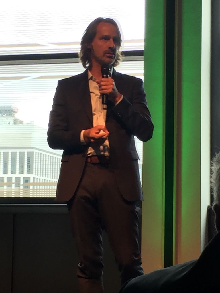 chemanager's tweet photo. #Philosoph und #Publizist Richard David Precht spricht über den Menschen im Zeitalter der #Digitalisierung. #perspectives2018 #achema18 @Infraserv #wiley_achema2018 https://t.co/oW4kvBezxh
