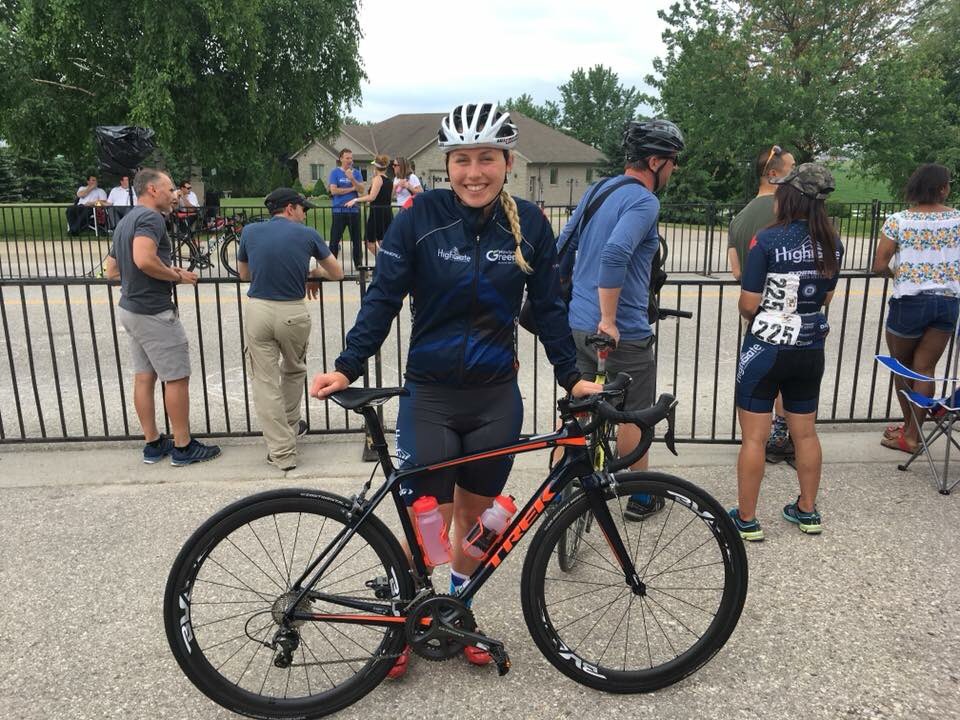 ali_vy's tweet photo. Cheesin’ because of my new set of custom @bladecarbon wheels! 🙌🚴🏻‍♀️💨#bladecarbonwheels https://t.co/mEfEUHGoGE