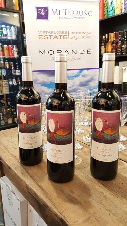 bodegamiterruno's tweet photo. Acompañando la muestra de arte expuesta en Epicureos Wine Shop , Ciudad Autónoma de Buenos Aires. https://t.co/RZxXTkLL8X