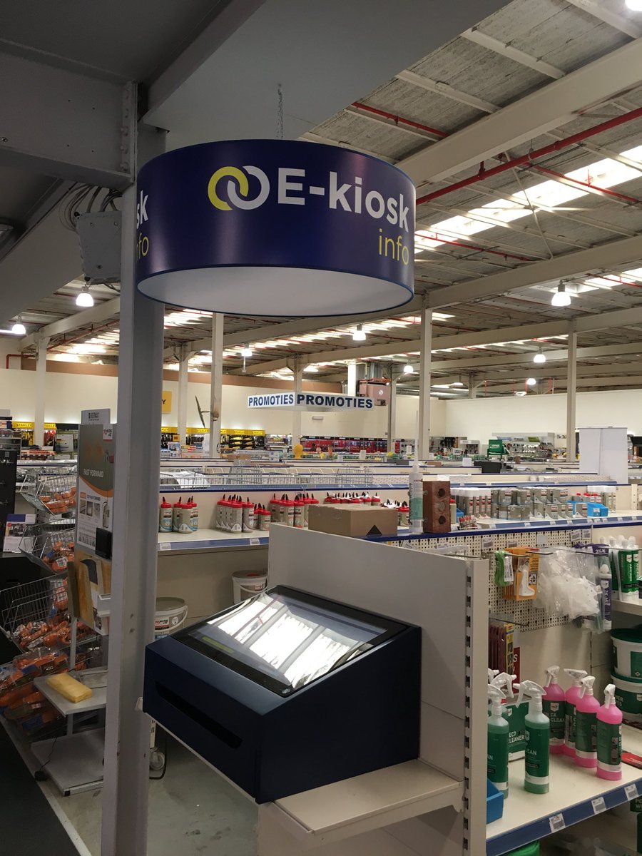 ICTLECOT's tweet photo. E-kiosk op de juiste locatie in de winkel in Heule #lecot https://t.co/j1cG5nifLc