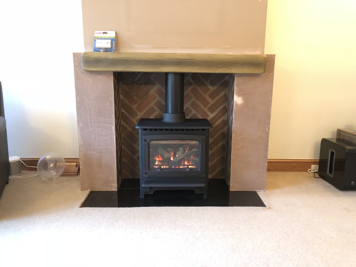 surreyfires's tweet photo. It's not always wood and coal! Gas effect stoves can boast up to 84% efficiency and they look just as good! Here's a @StovaxGazco Gas #Malborough Stove finished with a Geocast beam and chambers from the @capitalfires collection.
--
#Gas #Woodburner #Beam https://t.co/dCOdfQWmOI