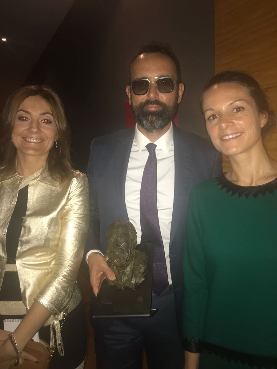 AGFamilyOffice's tweet photo. Ayer asistimos a la cena benéfica y gala de entrega de premios Gaudí Gresol, enhorabuena a todos los galardonados!!, María Blasco, Rafael Matesanz, Òscar Cadiach, Risto Mejide, Carlos Latre, Mireia Torres, Ramon Gomis, Anna Veiga, Carme Pinós y Belén Fabra. #PremisgaudiGresol https://t.co/hyk1TJubwh