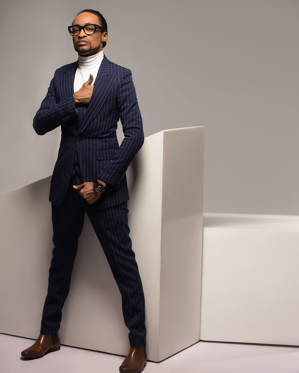 DENRELE_EDUN's tweet photo. I AM THE ANSWER TO A PRAYER YOU NEVER MADE! 
HAPPY 37TH BIRTHDAY CELEBRATION TO DENRELE; HE DOESN'T STEP ON TOES, HE STEPS ON NECKS!

This picture is scorching hot in every language! One of my faves*
#Denrelehits37 #TheBig37 #37AndSwaggingIt #ManNoPause https://t.co/H4iE173PJq