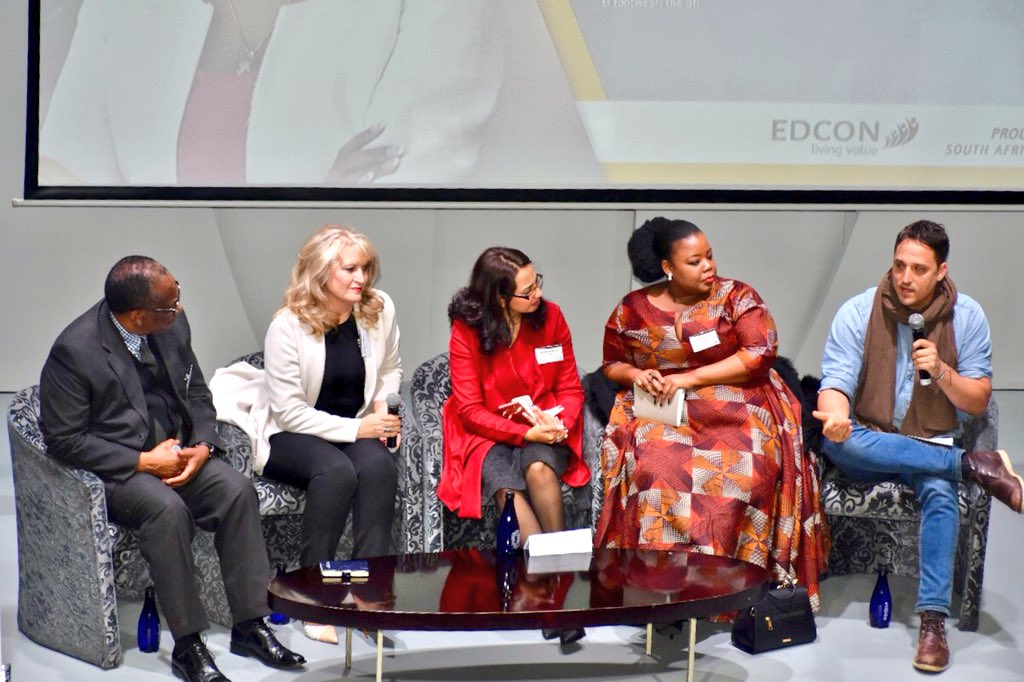 ProudlySA's tweet photo. #WearLocalForum Now for the final item, a panel discussion facilitated by Ms. @KeshniMorar of @Styld_co_za featuring:
Mr. Abisha Tembo @the_dti 
Mr. Simon Eppel @SACTWU 
Ms. @OumaTema @plus_fab
Ms. Noël Paulson, Edcon

#WearLocalForum https://t.co/Xl4tchpiHd