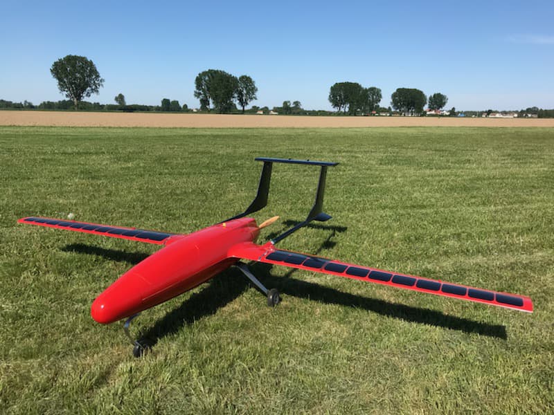 AviationPoland's tweet photo. Nowy model #BSP w Zakładzie Teledetekcji ILOT: https://t.co/hLFUaN4Cuj Model będzie wykorzystywany jako nośnik platformy multispektralnej, która służy do pozyskiwania zobrazowań powierzchni leśnych w projekcie LIFE #HESOFF.
#UAV #teledetekcja #bezzałogowiec https://t.co/FfRXHc1Ng6