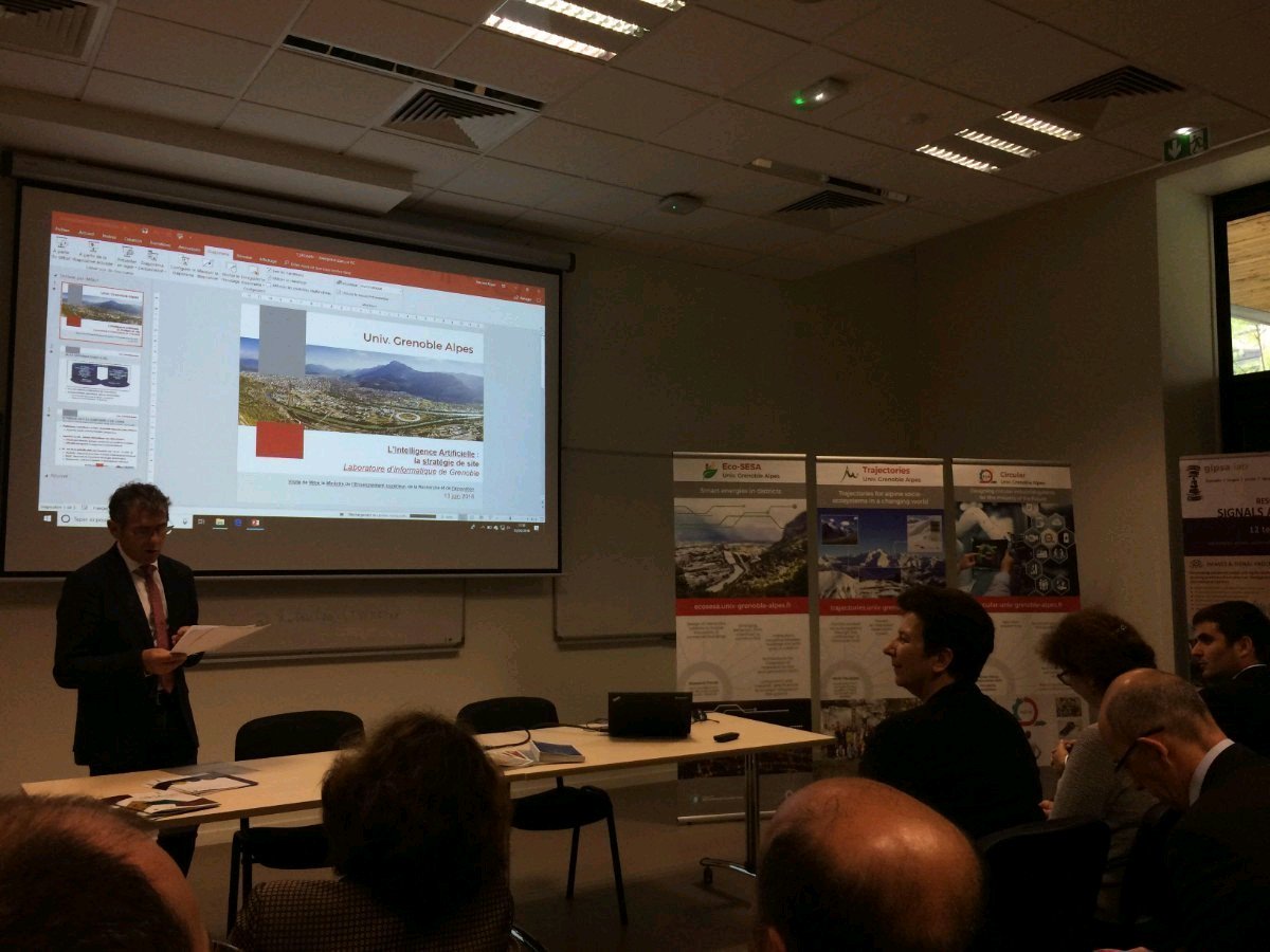 PaineauSylvain's tweet photo. Visite de Mme Frédérique VIDAL, Ministre de l'Enseignement supérieur, de la Recherche et de l'Innovation autour de l’AI qui démontre toutes les capacités de Grenoble à être un des HuBs national sur ce sujet. Merci à  #PatrickLevy pour l’invitation.
#SchneiderElectric https://t.co/wzAnMYOvdm