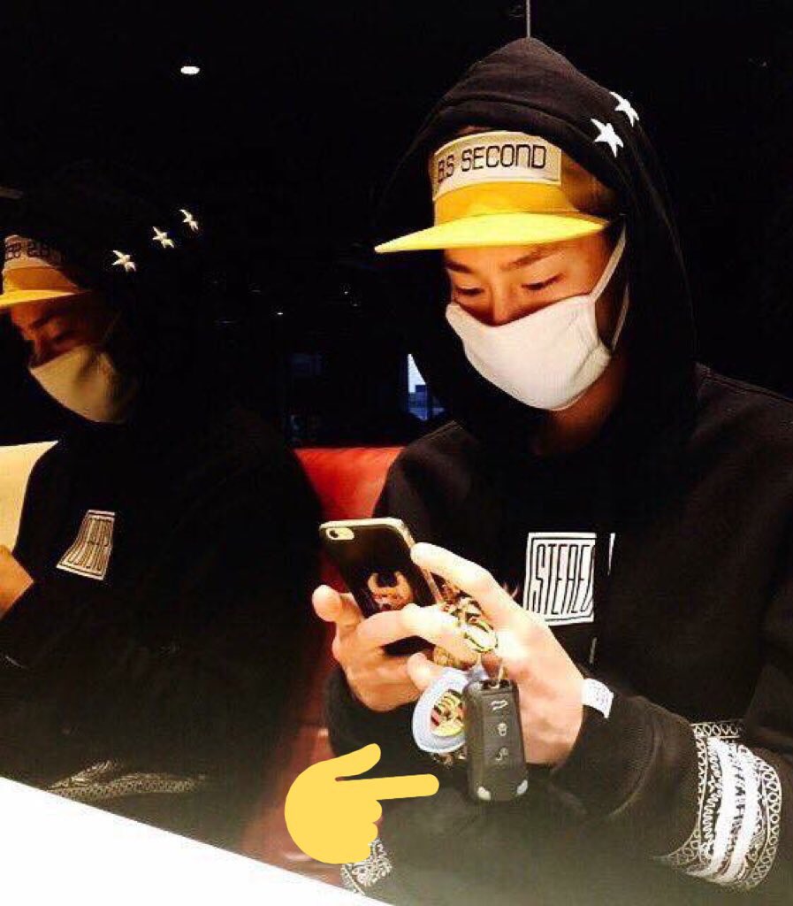 Kwonbe_'s tweet photo. ชื่อ ควอนฮยอนบิน ชื่อสากล แพทริค
อายุ 21 สูง 187
นักกีฬาฟันดาบทีมชาติ,นายแบบ,นักร้อง,นักแสดง
เกิดที่โซล บ้านอยู่อัพกูจอง
นิสัยรวย 

อยากได้เป็นผัว จบ https://t.co/1HxgVcr8rB