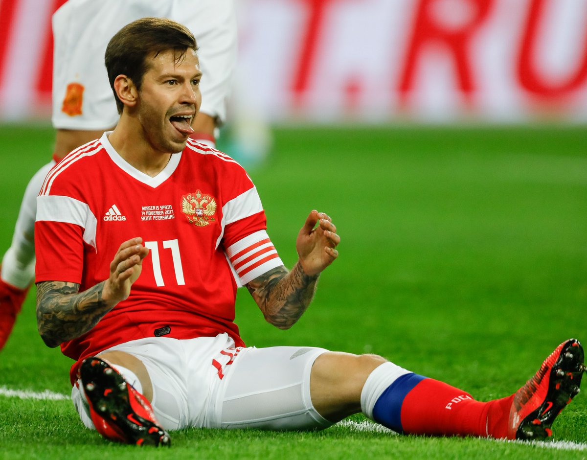 Smolov took all the blame on himself. Alas, Russia overboard the World Cup, but it was a worthy loss Smolov took all the blame on himself. Alas, Russia overboard the World Cup, but it was a worthy loss