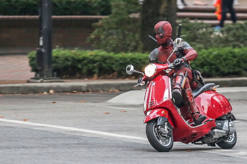 Scooterworks USA Twitterissä: "Deadpool shows off some casual riding moves in new movie. #deadpool #vespa #scootlife #scooterlife #scooter # scooters #scootscoot https://t.co/OVvulzHghI" / Twitter