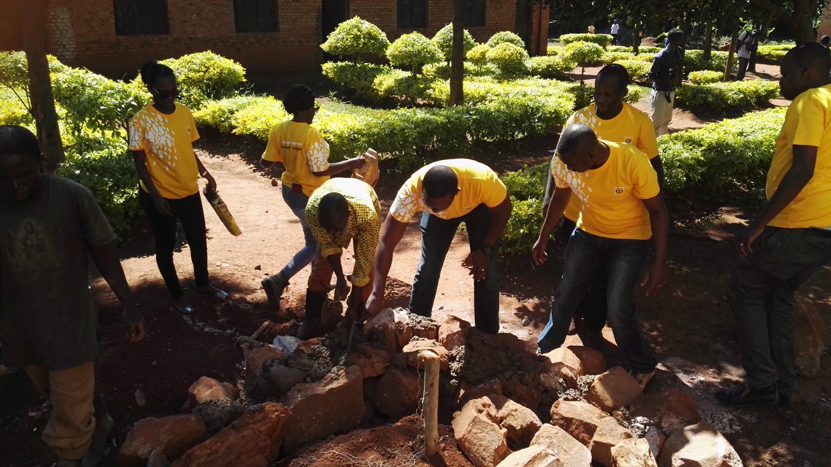muvia555's tweet photo. #YelloCare #BrighterLives https://t.co/EYu3s7vY5w