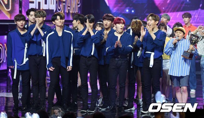 fashioniconhoon's tweet photo. [PRESS] 180613 Park Jihoon @ Show Champion [4] 

 #박지훈 #parkjihoon #워너원 #남바완 https://t.co/q3jhXD4r8V