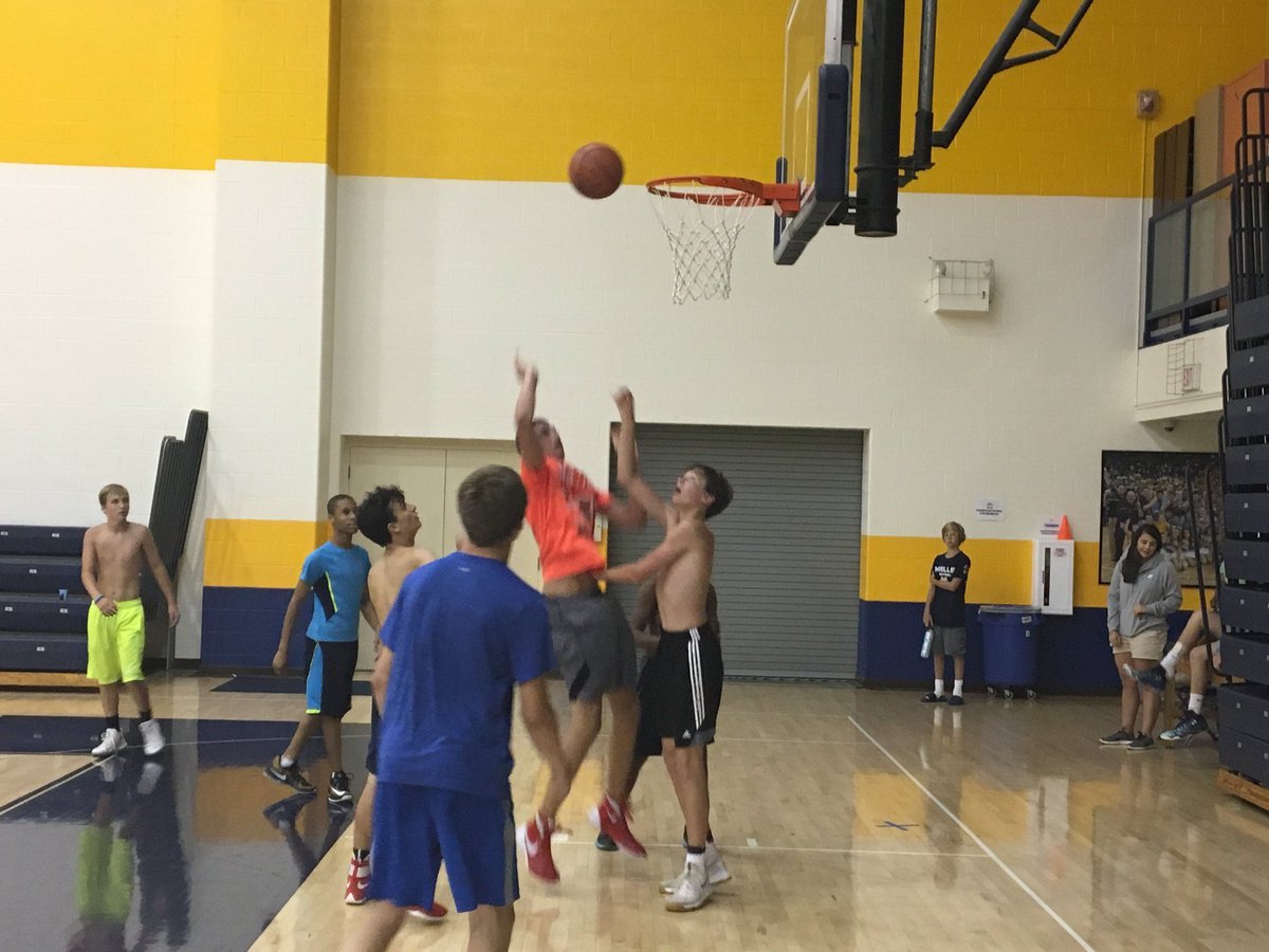 MoellerBBall's tweet photo. Registration is still available for our remaining three camps. Sign-Up today to join the 2018 State Champs for fun this summer!!
https://t.co/EiRzLcaHiY
Schedule:
Session II: Grades 4-6, June 18-21
Session III: Grades 6-8, June 25-28
9th GR Mini Camp: July 2nd & 3rd https://t.co/ET7N0dfbQx