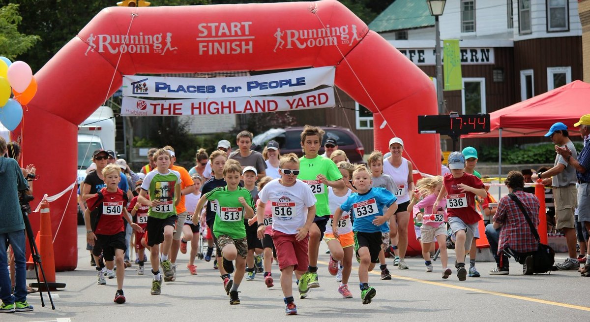 Fun for all ages - just the way we do it in the Highlands. The Highland Yard isn't just an opportunity to give back to Haliburton County by supporting local non-profit Places for People (although it's definitely that too!), it's also the chance to get the whole family active!