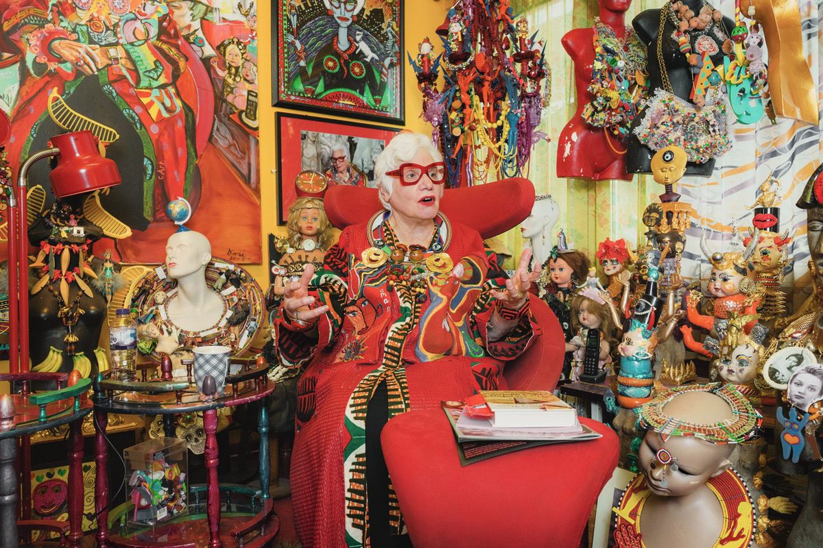 oldspitalfields's tweet image. We have the wonderful @suekreitzman in conversation with Anthony Lycett, author of #selfstyled up next at the #SilkSeriesSummerFestival - followed by the #ColourWalk at 3pm,  followed by Miss Silk’s drag queen fashion show at 6.30pm