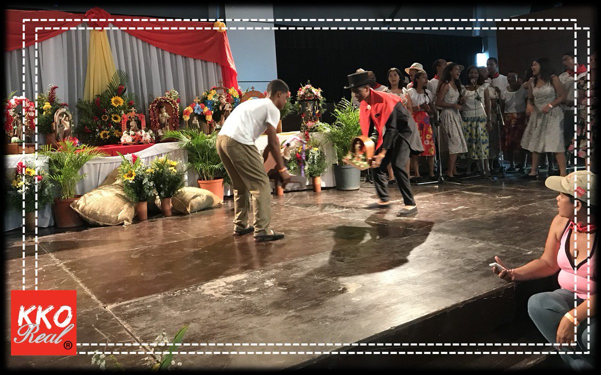 El día Sábado 9 de junio se llevó acabo la 6ta Edición del #AlSonDelSanJuan, En el teatro Real Del Centro Comercial La Parada, Hicieron presencia 18 cofradías del Estado Miranda y Vargas. #Tambores #Cacao #SanJuan #ECCKKOReal #KKOReal #Venezuela