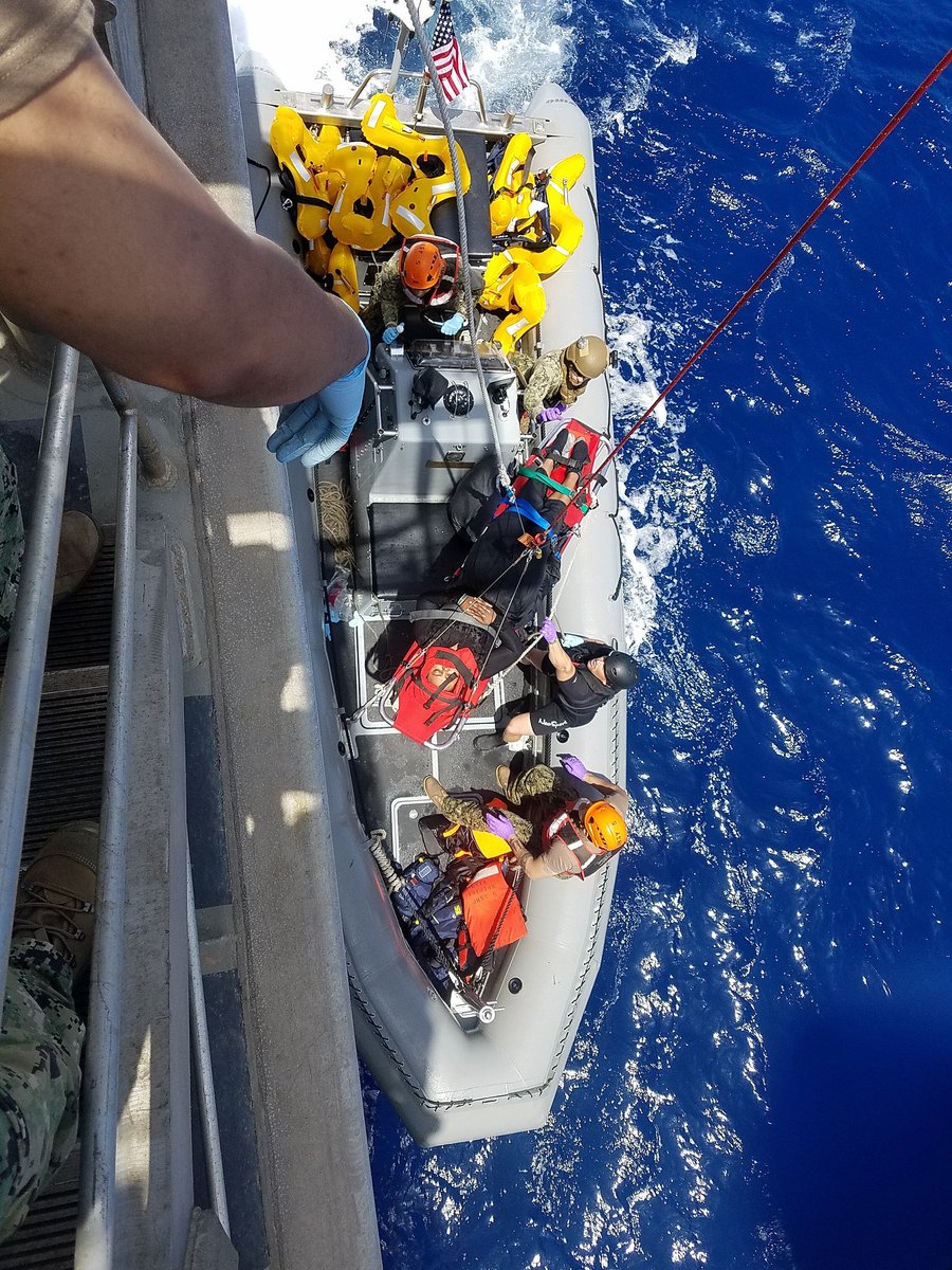 #USNSTrenton🇺🇸 statement: IAW obligations under int'l law, rendered assistance to mariners in distress that it encountered while conducting routine ops in Mediterranean. 40 people have been recovered &amp; are being provided food, water &amp; medical care on board #SteadyPresence