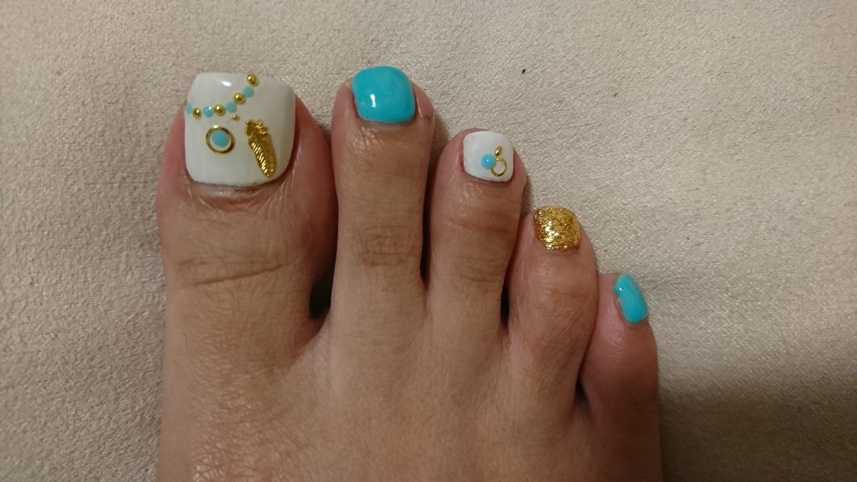 紫陽花 ひさびさにフットネイル変えたー٩ ๑ ᴗ ๑ ۶ 天気は悪いけど ネイルだけでも夏らしく フットネイル 夏 ネイル マリンネイル 紫陽花 ひさびさにフットネイル変えたー٩ ๑ ᴗ ๑ ۶ 天気は悪いけど ネイルだけでも夏らしく フットネイル 夏 ネイル マリンネイル