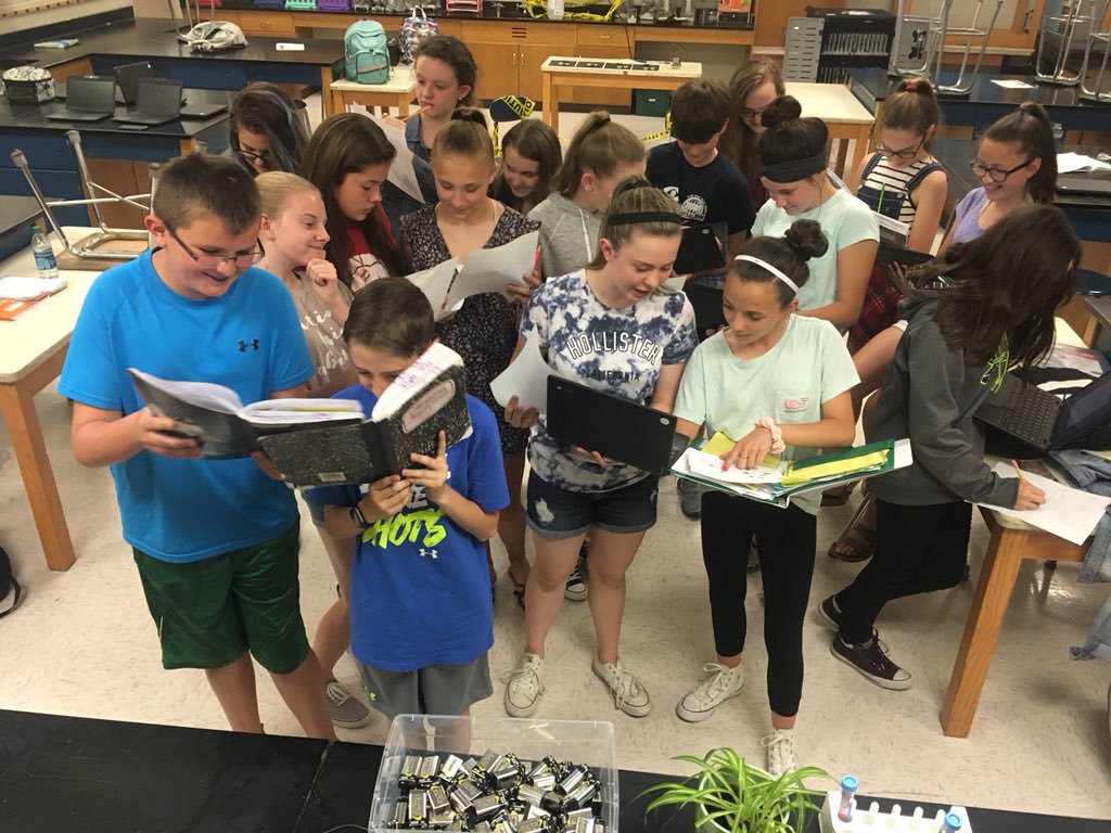 mslemaysmiddles's tweet photo. College and career ready? I think so! This group of dedicated 7th graders stayed after school for a group study session to ensure they are ready for their final exam! Great job, 7th graders! #soproud #allthefeels #7thgradescience #middleschoolersarethebestschoolers https://t.co/qIjqy7J0sm