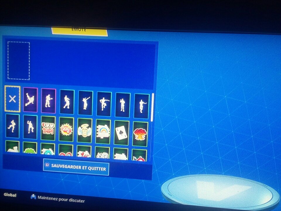 EsportDeadLine's tweet photo. #Concours #Fortnite 

Gagne ton compte FORTNITE !
( lvl 37, palier 38, 0 Vbucks, +- 100 tops )

- #RT + #FAV 
- #Follow @BrainzR6S + @ReySinGesportR6

Tirage 150 #RT 

Bonne chance à tous ! 

@ConcoursTwittos https://t.co/2kD4462gI3