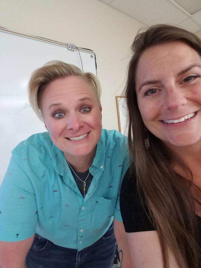 kmkaye's tweet photo. Summer PD by Sun Prairie’s rockstar tech integrators @annabeeonthego @stanislawski29! 4 C’s, 21st Century Skills, @Flipgrid @Twitter @GoogleForEdu @breakoutEDU @padlet #sketchnoting #engagedPD #innovateSP @sunprairiek12 @SPASD_Innovate @AloyPien 🙌👏🤯 https://t.co/9O65lVAy1p