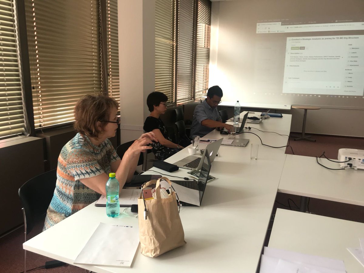 Kristie_VS's tweet photo. @citizenIBM #CSCCZ1 Kreativita, sdílení, inovace, koncetrace! Práce na projektech jsou v plném proudu! Do předání výsledků zbývá ještě týden: Go team! #Daringinnovators @Seniorum @AMO_cz @Alzheimer_NF @Kosati1Kristina @DigitalOppTrust @JaneAJamieson @andreslh @seda_aysoy https://t.co/77AbsRlbaG