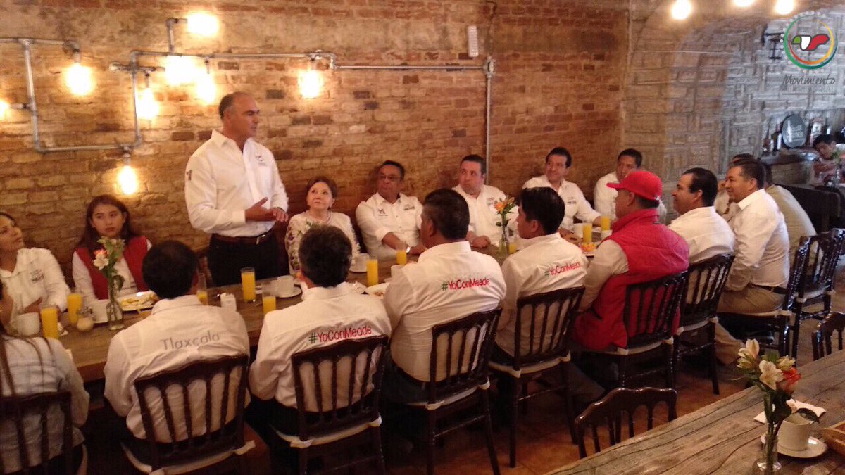 MT_TLX's tweet photo. El día de ayer, @ppcalzada comenzó su visita a #Tlaxcala, con una rueda de prensa para dar a conocer que el #MovimientoTerritorial respalda el proyecto de nación de @JoseAMeadeK, de @edithanabel_av y @ElProfe_Florent, de @MarianoGlzA, @BlancaAguilaL y @Sandra_Corona. #MTConMeade https://t.co/6rds62FbNA