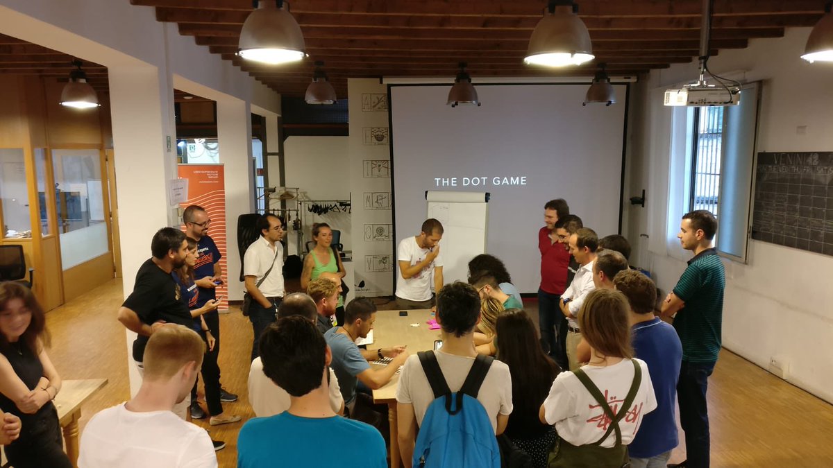 #FillTheGap da <a href="/Mikamai/">Mikamai</a> e @LinkMeSRL con <a href="/jacoporomei/">Jacopo Romei</a>. Riuscirà il nostro eroe a far collaborare nel migliore dei modi sviluppatori e designers? ;)Lo scopriremo insieme agli amici di <a href="/avanscoperta/">avanscoperta</a> #jackmagmastudio #uxdesign #dotgame #agile