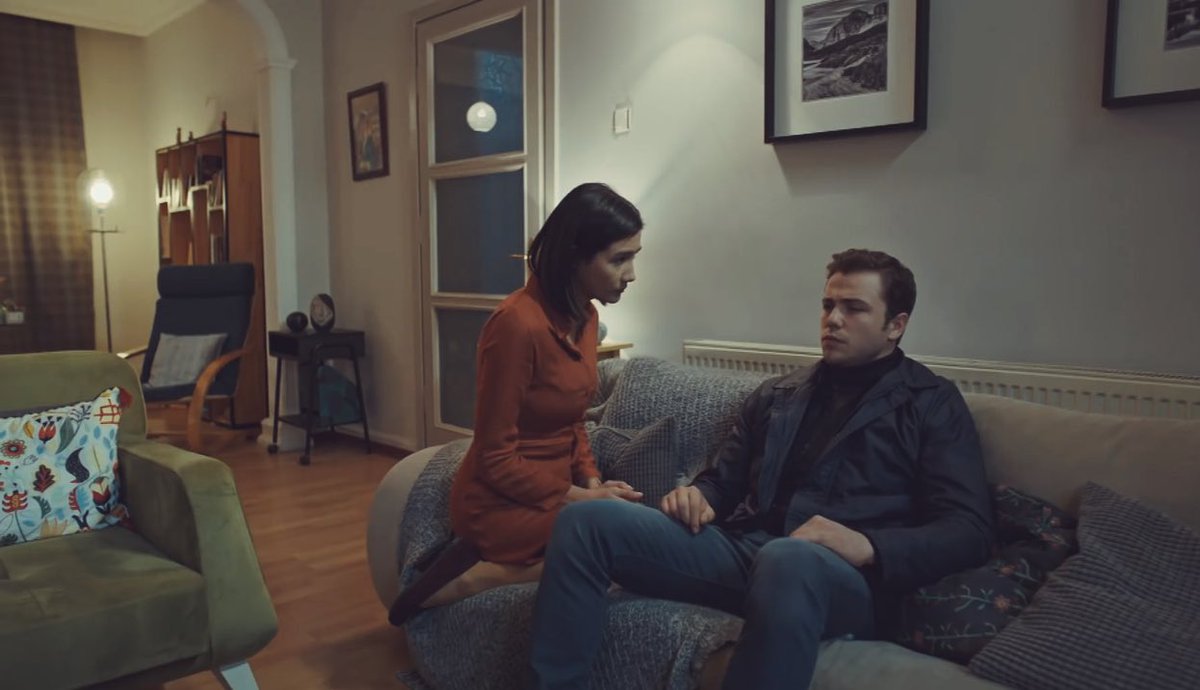 cicekgibibirisi's tweet photo. -Yavuz, başına ne gelirse gelsin ne karar verirsen ver ben senin yanındayım. Ama söz ver bir delilik yapmayacaksın..

TolgaSarıtaş || AybükePusat
#YavBah #Söz https://t.co/PjOeEkPDyF