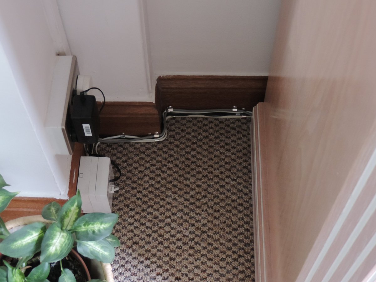 ColinCPatterson's tweet image. Could you use this #product in your #home #garden #workplace #office keeps all cables neat, #safe #tidy