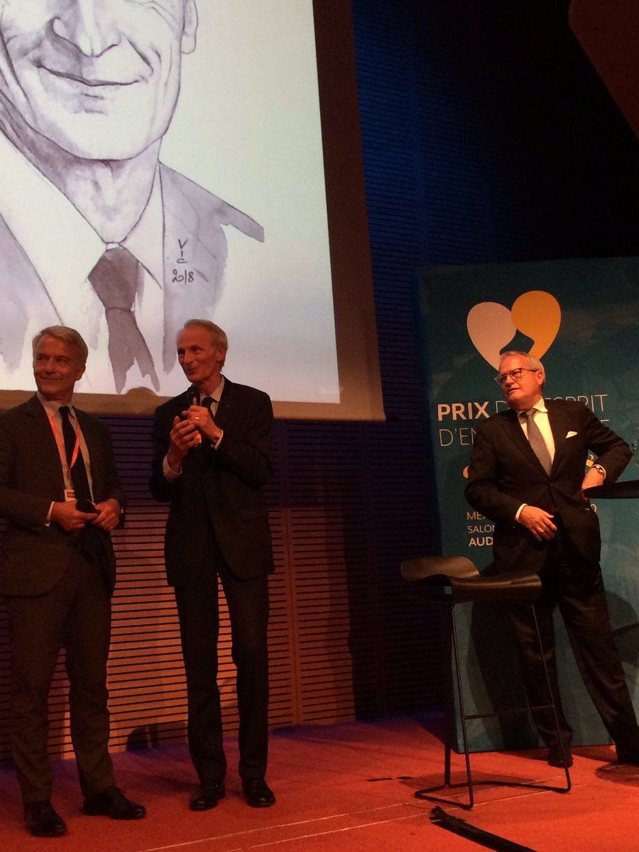 isabelleguillau's tweet photo. Apres de tres inspirants témoignages, Jean-Dominique Senard president @michelin se voit décerner le Grand Prix de l'esprit d'entreprendre 2018! @acteursdeleco @EMLYON #PEE2018 #ActeursLive https://t.co/xLf4JhlxH2